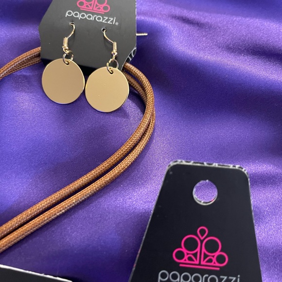 A Bit of Brown - Picture 3 of 9